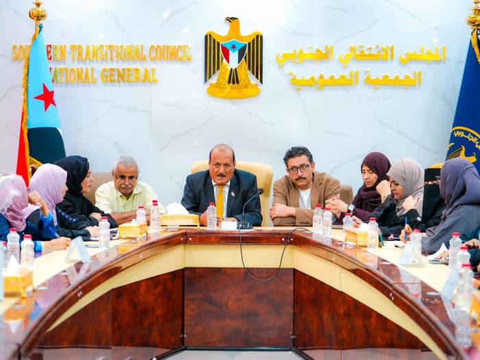 انتقالي يعزز مشاركة النساء في التصعيد