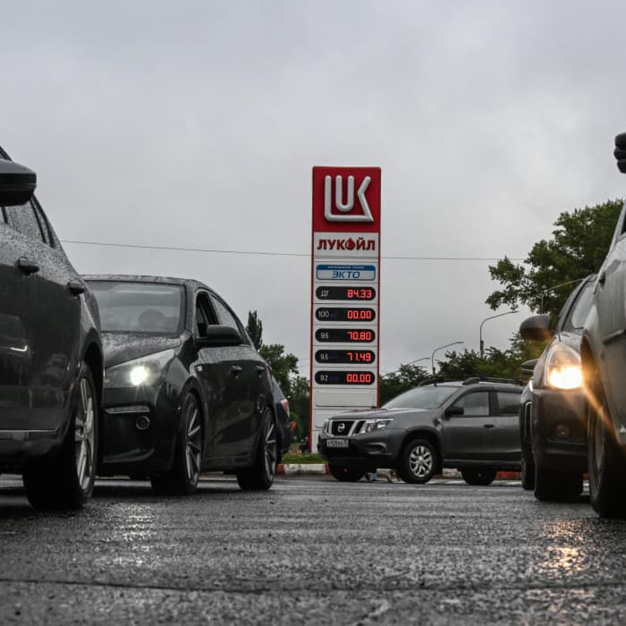 Russian regions ease fuel sale bans