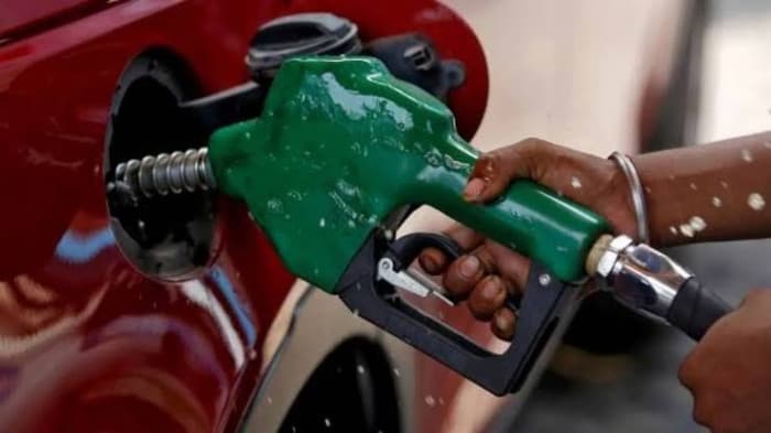 India caps ethanol level in gasoline at 20%