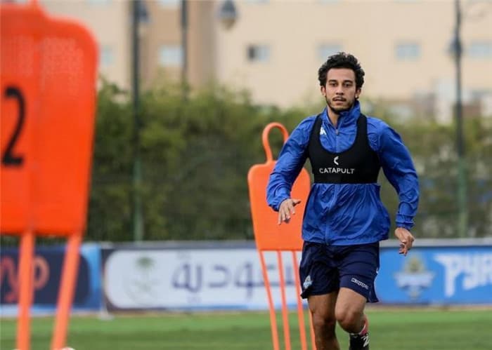 المصري يودع أيمن منصور ويجدد عقد حسن علي
