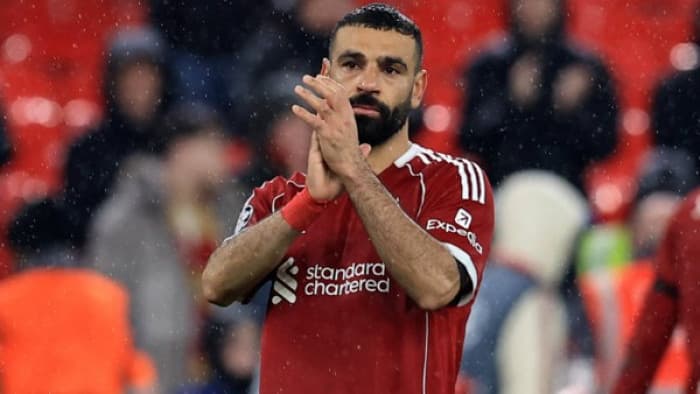 محمد صلاح يتلقى تكريما غير متوقع من ليفربول