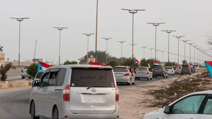 جماهير حوف ترفض محاولة سلطات الوصاية السيطرة على الجنوب