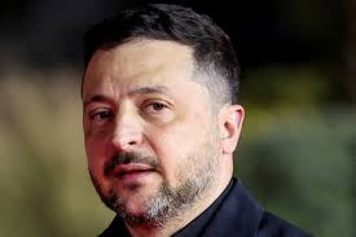 زيلينسكي: أسقطنا صاروخا روسيا واحدا من 27