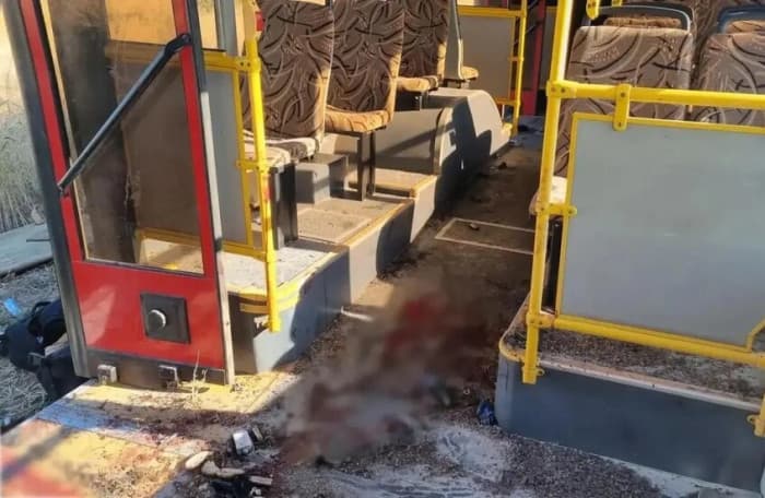 استهداف حافلة عمال في زابوروجيه يوقع قتلى وجرحى