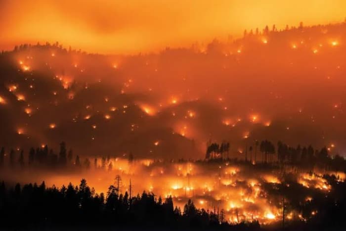 Fires burn in Spokane area