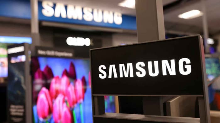 Samsung blocks certain apps on smart TVs