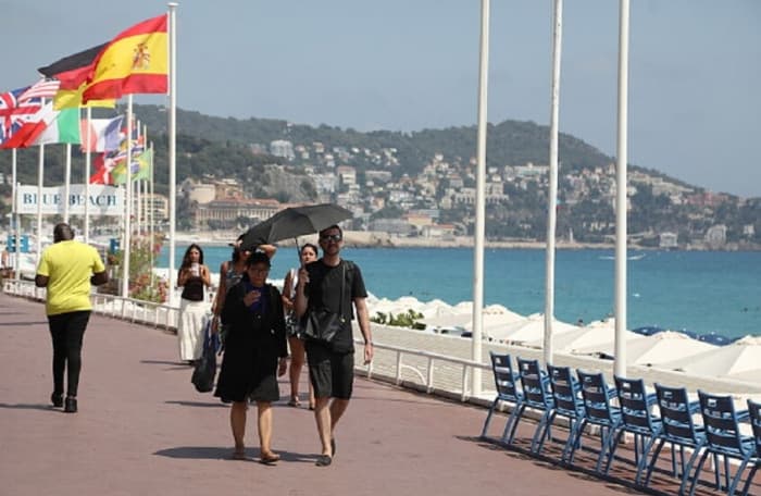 French authorities call for water conservation