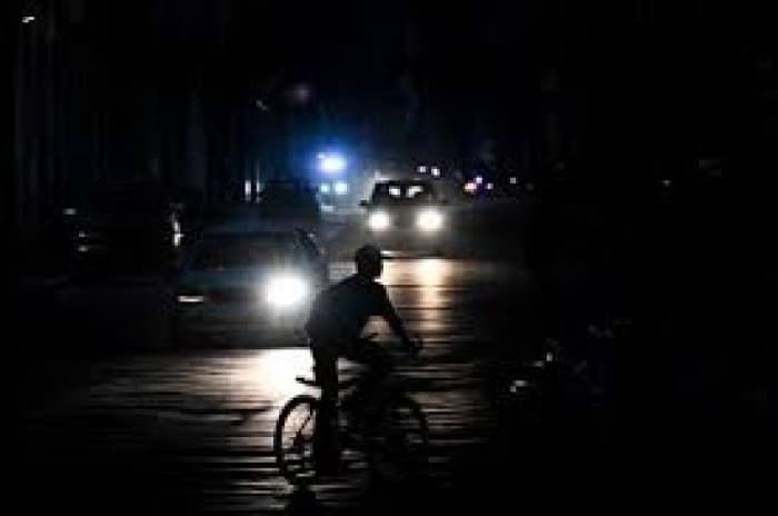 Cuba restores power grid