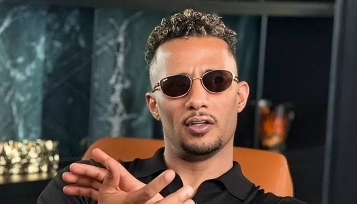 محمد رمضان يشارك الجمهور في إكمال أغنيته