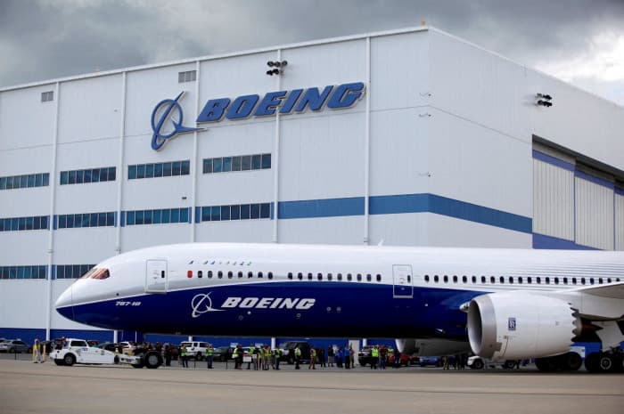 Boeing shares rise after 737 MAX 7 approval