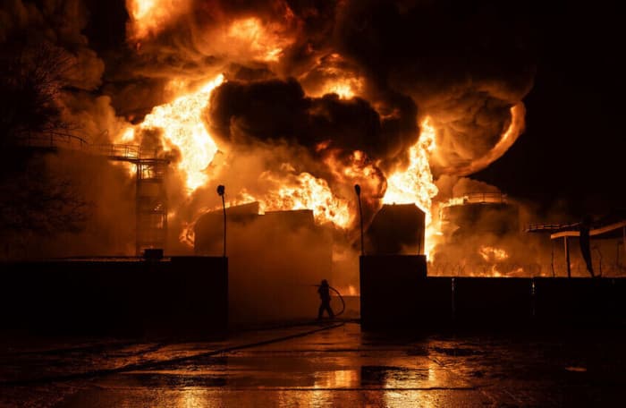 Large fire near Lake Garda prompts evacuations