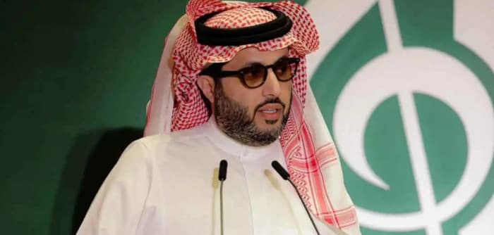 تركي آل الشيخ يبتعد عن نادٍ إنجليزي