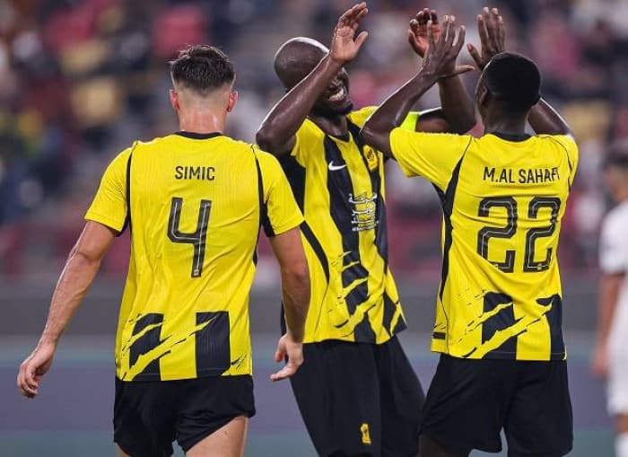 الاتحاد السعودي يتأهل لنهائي آسيا بالفوز على الجزيرة