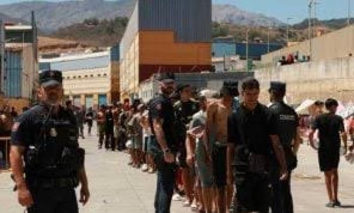 Spanish police break up minor recruitment gang