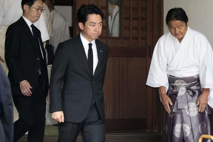 Japanese Defense Minister's shrine visit controversy