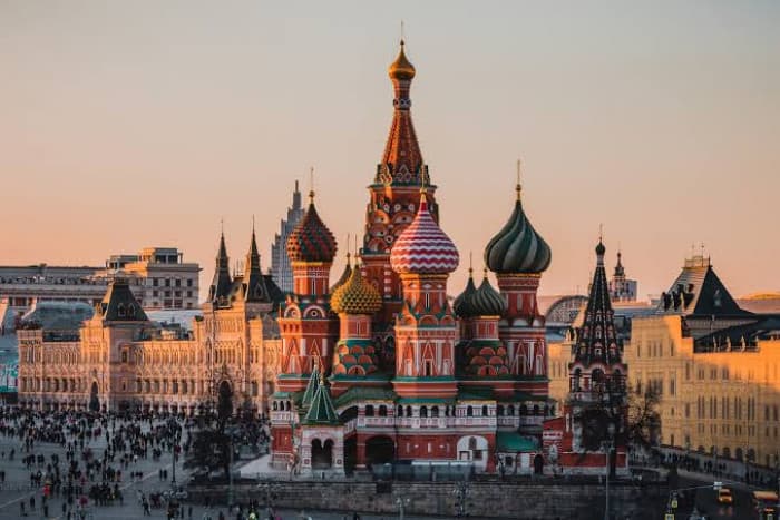 Russia faces fresh petrol shortages