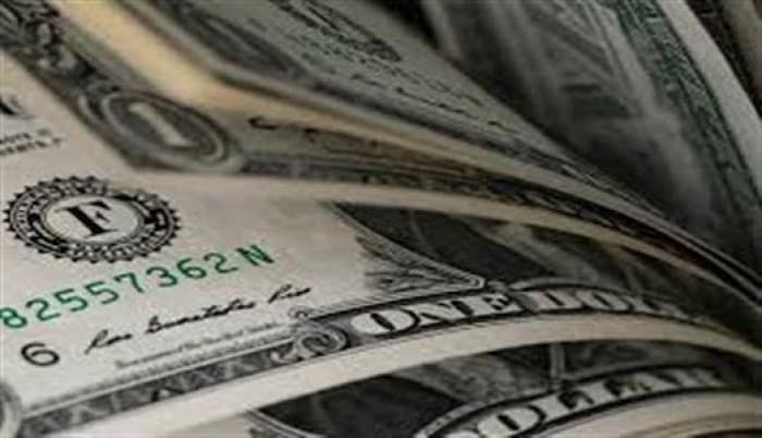 الدولار قريب من أدنى مستوى