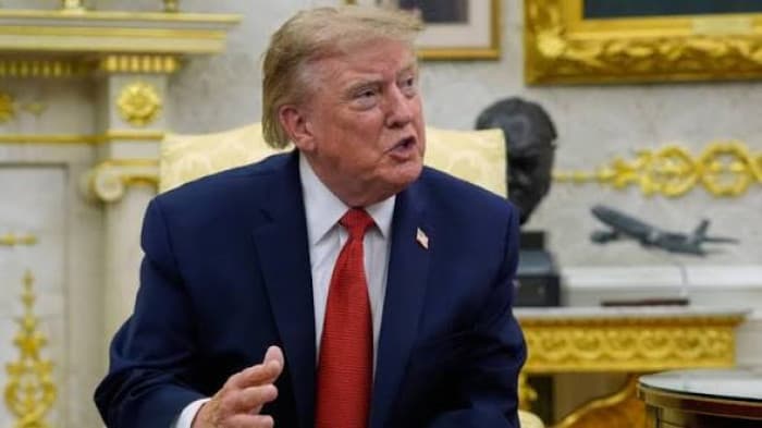 Trump urges envoys to halt talks