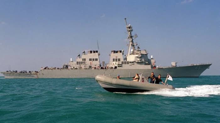 US destroyer in South China Sea for 4 days