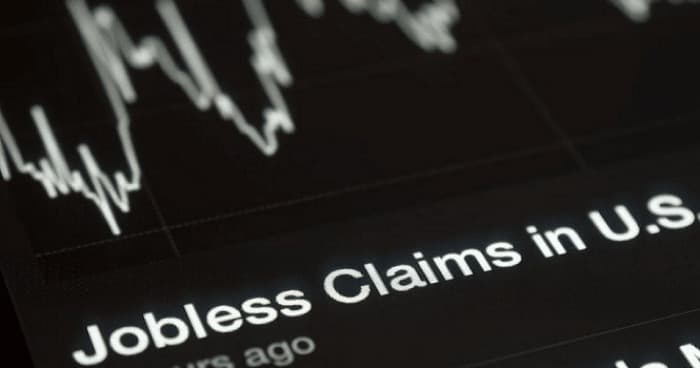US jobless claims decline signals strong labor market