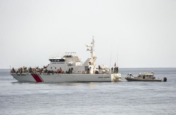 Eight Tunisians drown as migrant boat sinks