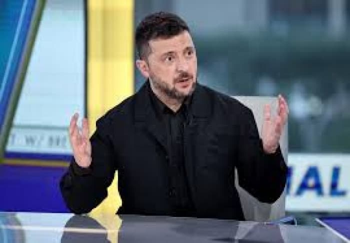 Zelensky Sees Opportunity for US Mediation to 2027