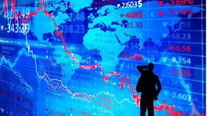 Stock performance varies as growth index decreases by 0.1%