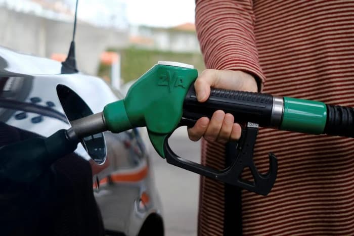 EU moves to tax oil profits