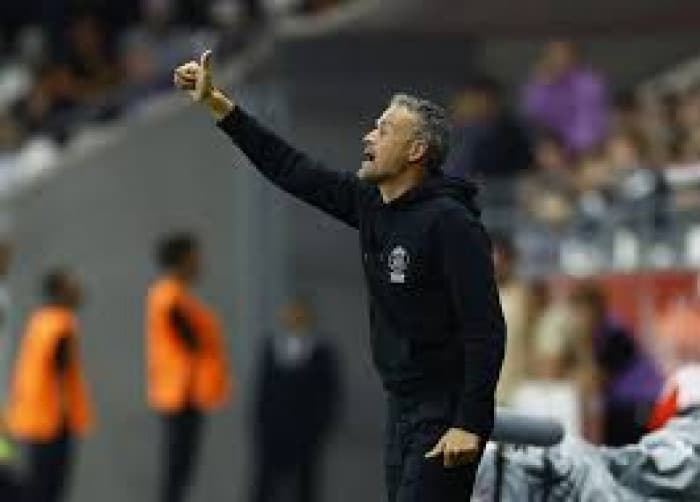 Luis Enrique prioritizes all squad elements despite resting Dembele
