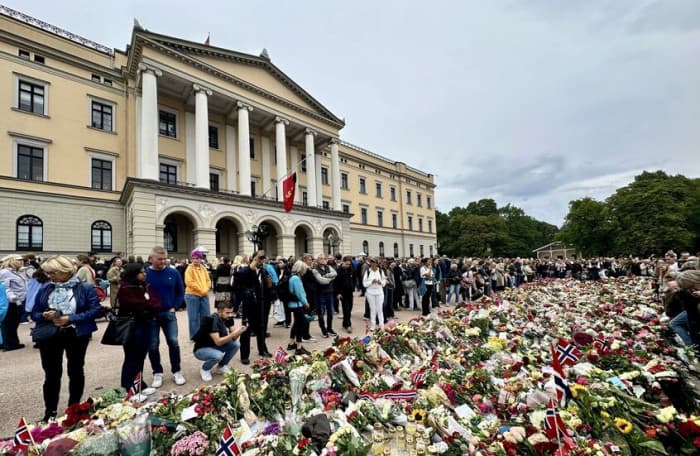 Norwegians Say Farewell to King Harald