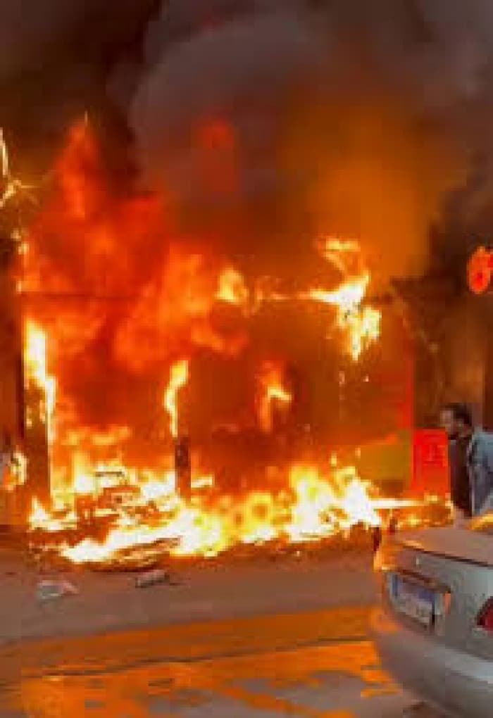 حريق كبير في مصنع بكوريا الجنوبية