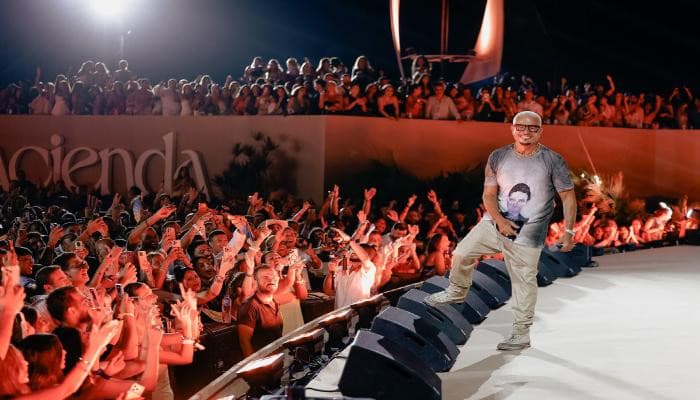Amr Diab to perform in Dubai next November
