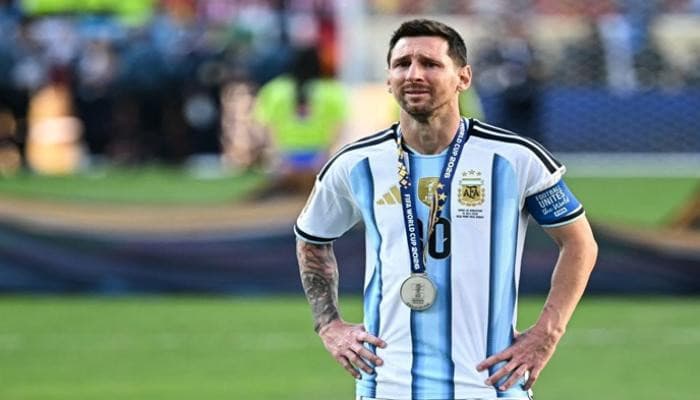 Argentina celebrates Messi from the 10th minute