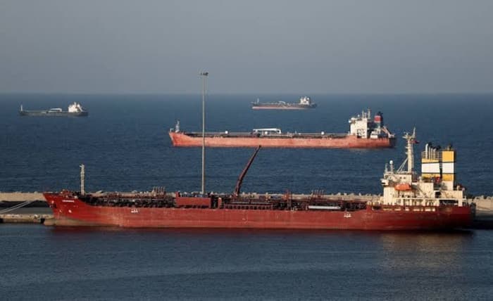 Over 17 million barrels transit Strait of Hormuz daily