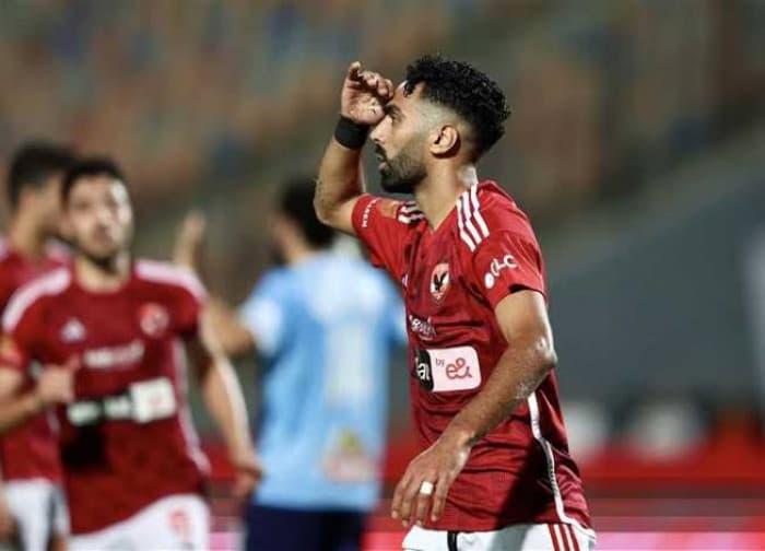 الأهلي يتعادل مع سموحة ويتقاسم صدارة الدوري