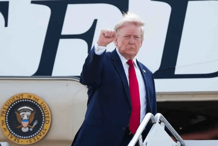 Trump Sets Date for Qatar Plane