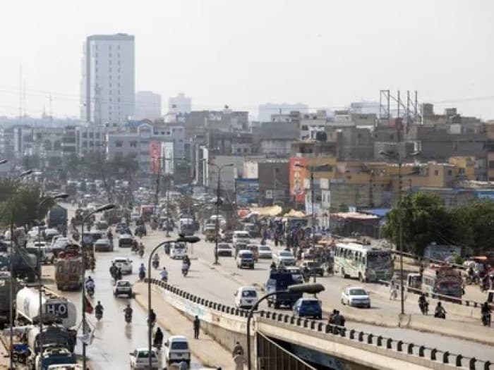 Pakistan raises $3 billion for economic stability