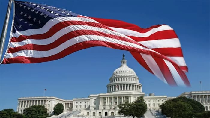 U.S. growth slows amid weak employment