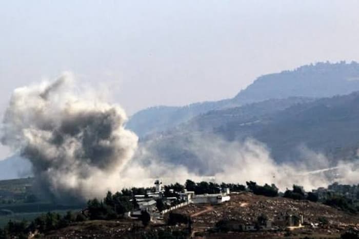 مقتل في غارة إسرائيلية بلبنان