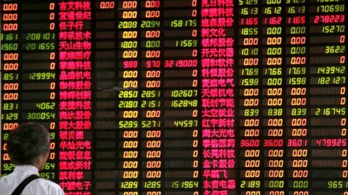 مؤشرات الأسهم الصينية تظهر تباينا وسط ضغوط التضخم