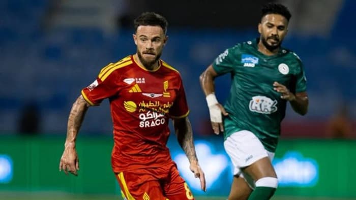القادسية والاتفاق يتعادلان 3-3 في مباراة قوية