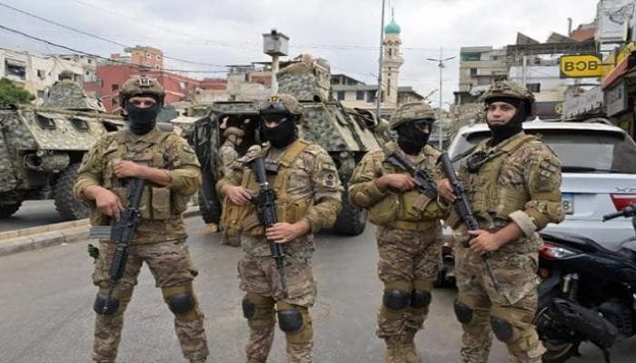 الجيش اللبناني يوقف شخصا قريبا من بشار الأسد خلال عملية في البقاع