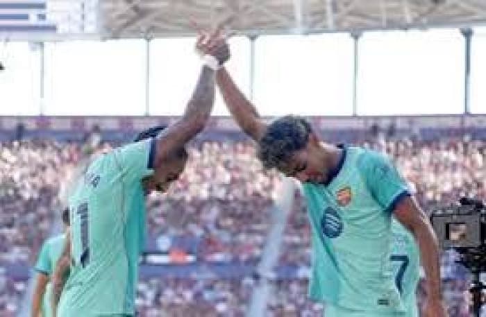 Barcelona remains unbeaten vs Levante