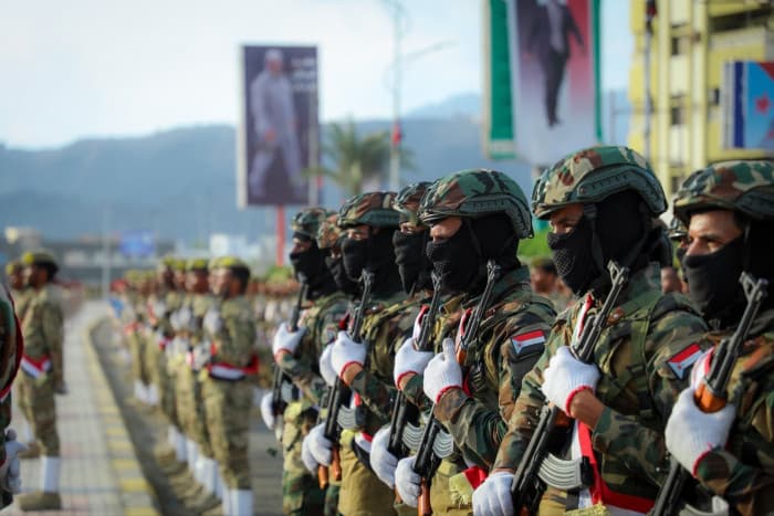 الانتقالي يؤكد الدفاع عن الجنوب