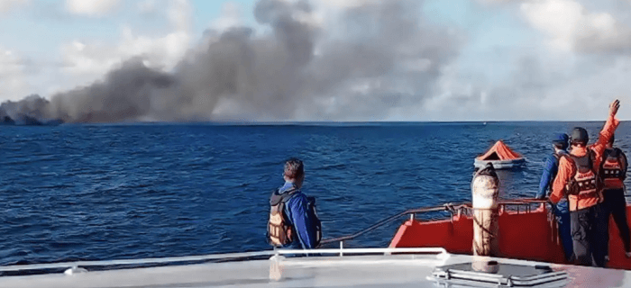 Indonesia prolongs Java Sea ferry search