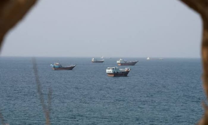 Unkown projectile injures two in Strait of Hormuz