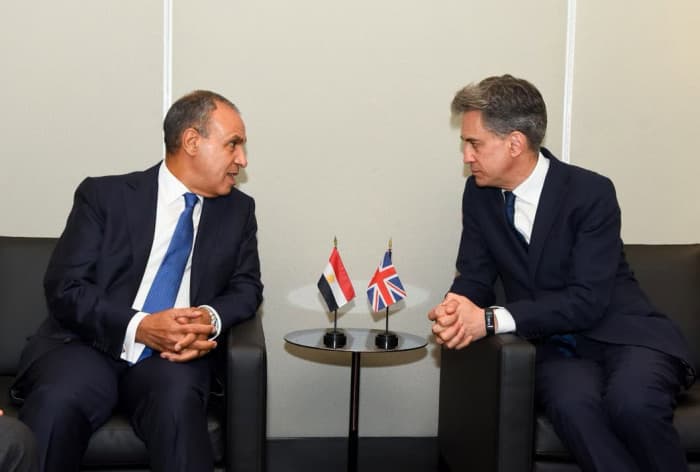 مصر وبريطانيا تتفق على تعزيز التعاون