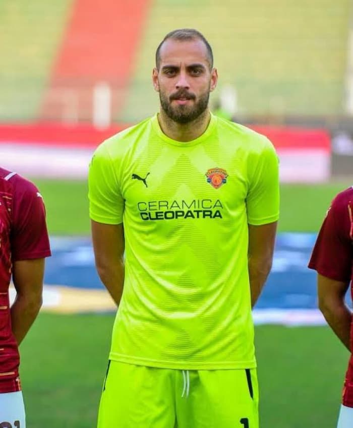 Ceramica goalkeeper questions Hossam Hassan