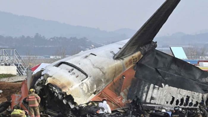 California helicopter crash kills two pilots