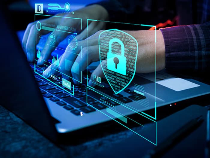 دوكومو اليابانية تتعرض لتسريب بيانات واسعة